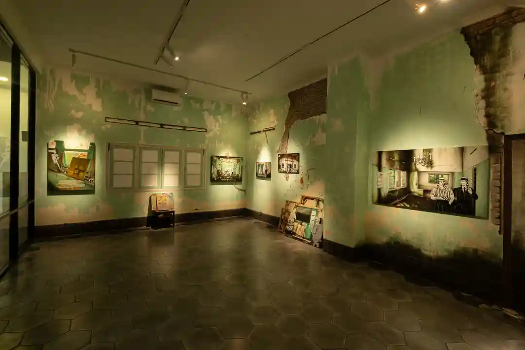 Empty Spaces, Lived Histories